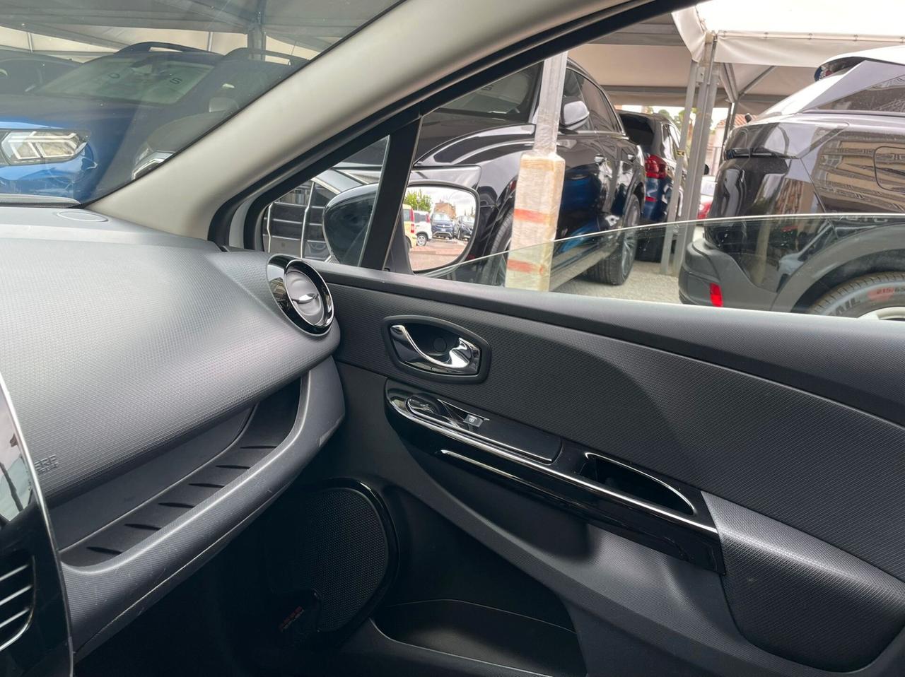 Renault Clio 1.2 NEO UNICO PROPRIETARIO 2014