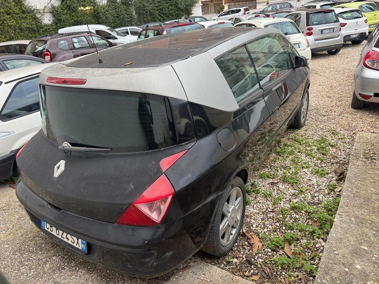 RENAULT Avantime 2.2 16V dCi Dynamique