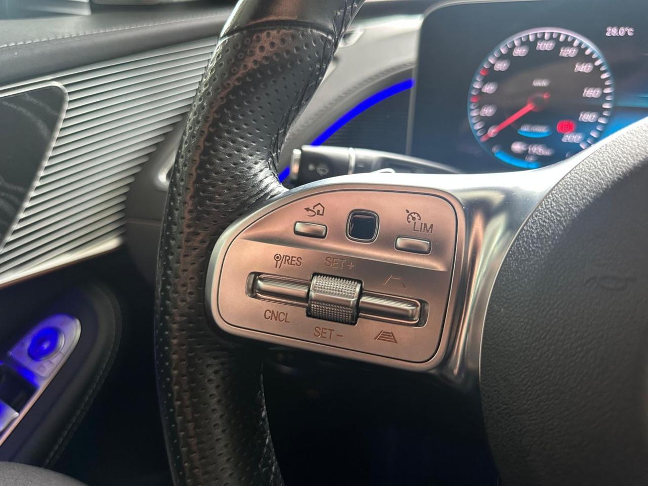 Mercedes EQC - N293 400 4Matic Premium Plus AMG Cam360° Tetto Led NAVI