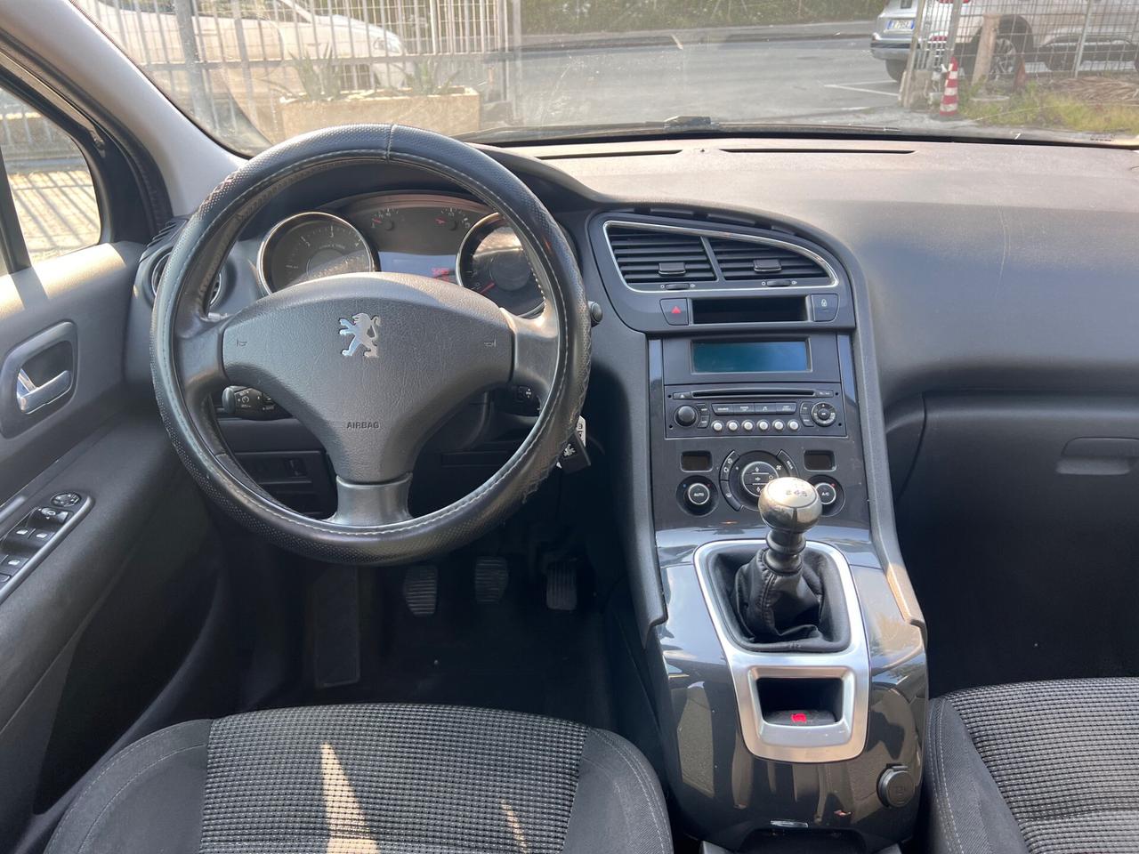 Peugeot 5008 1.6 HDi 110CV Business