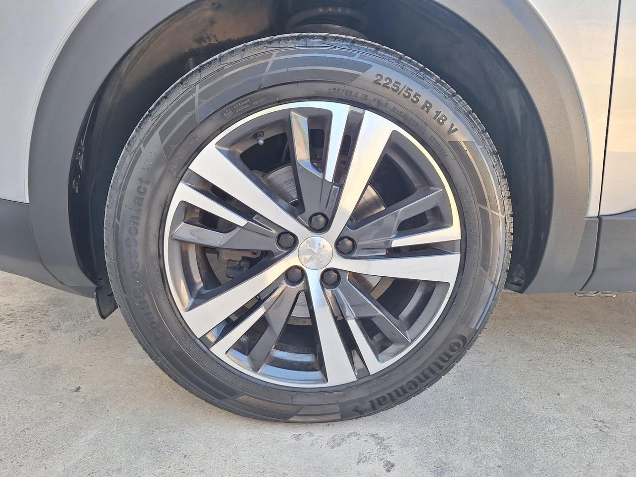 Peugeot 3008 BlueHDi 130 S&S Allure