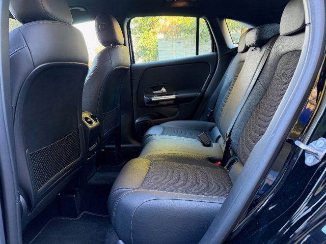 MERCEDES-BENZ GLA 180 136CV SPORT AUTOMATIC KM-49.000 TAGLAINDATI!