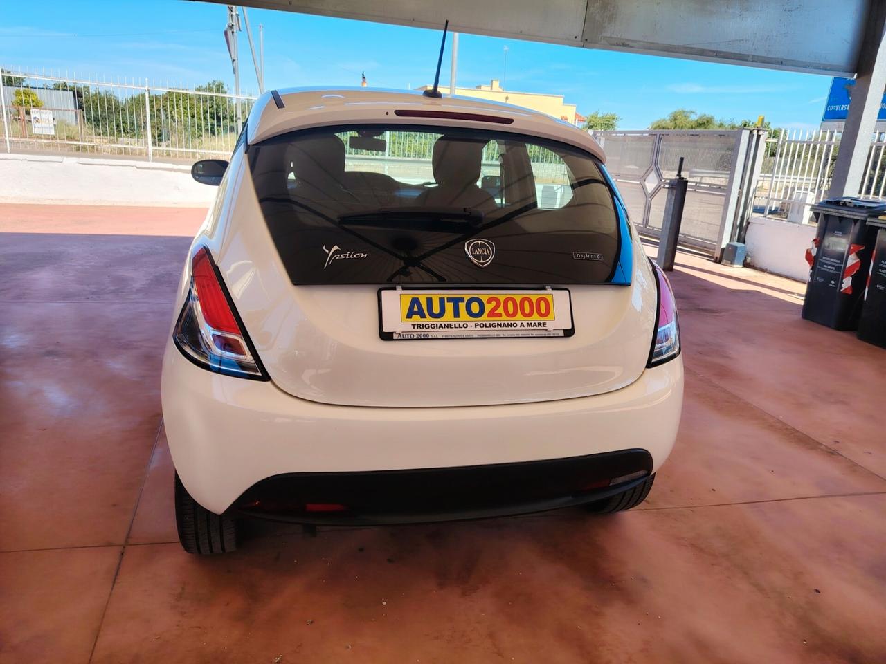 Lancia Ypsilon 1.0 FireFly Hybrid 2023 19.000km