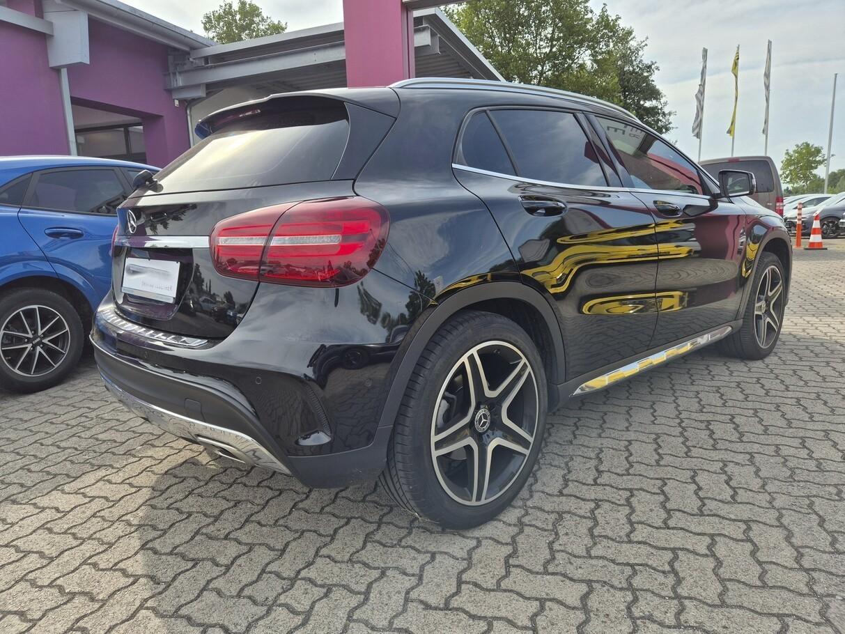 Mercedes GLA 180 DCT AMG Line auto