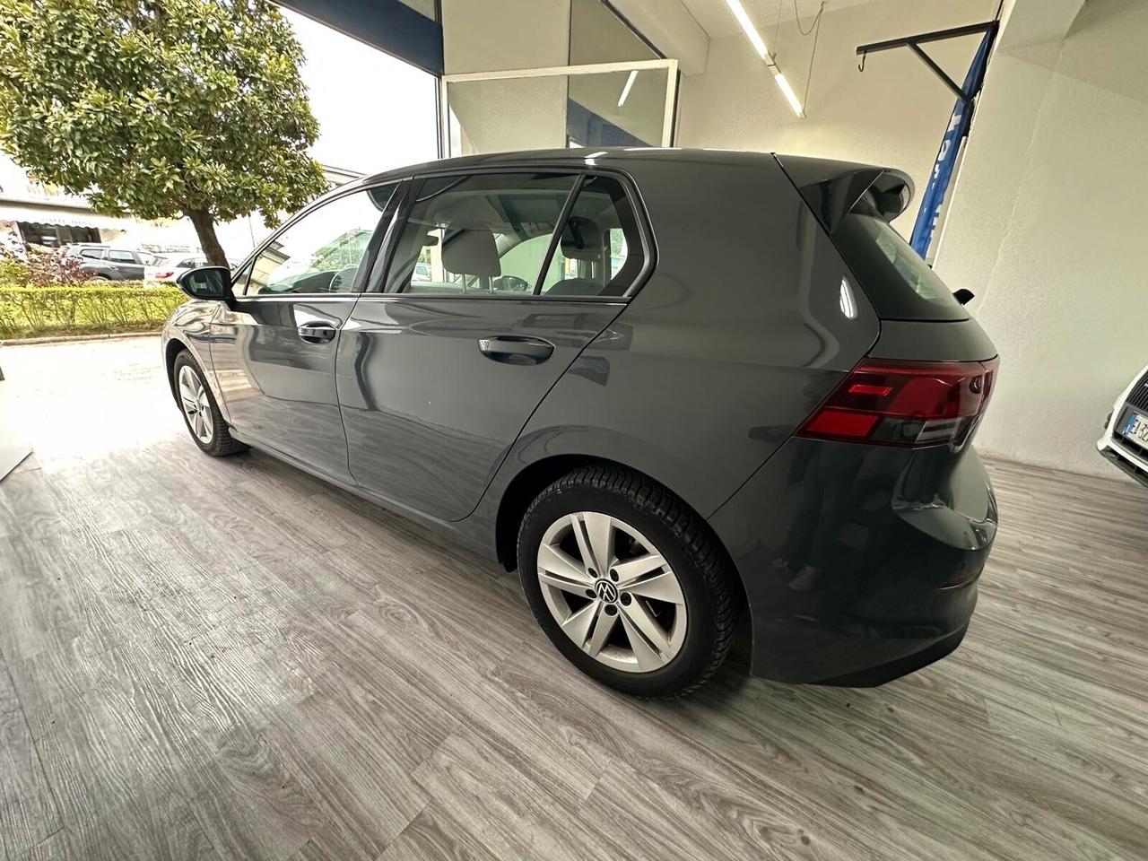 Volkswagen Golf 1.0 eTSI EVO DSG Life