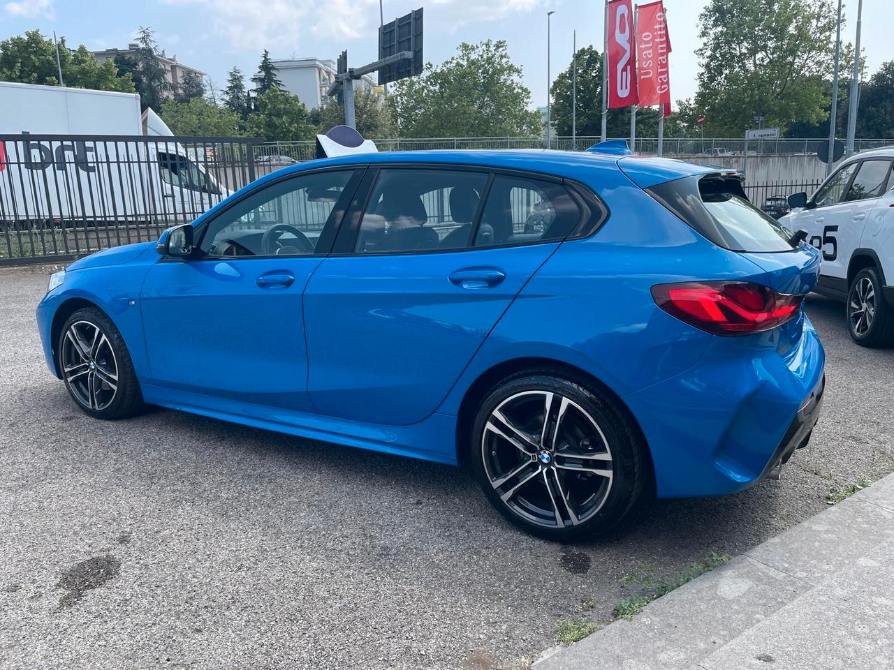 Bmw 118 118d 5p. Msport