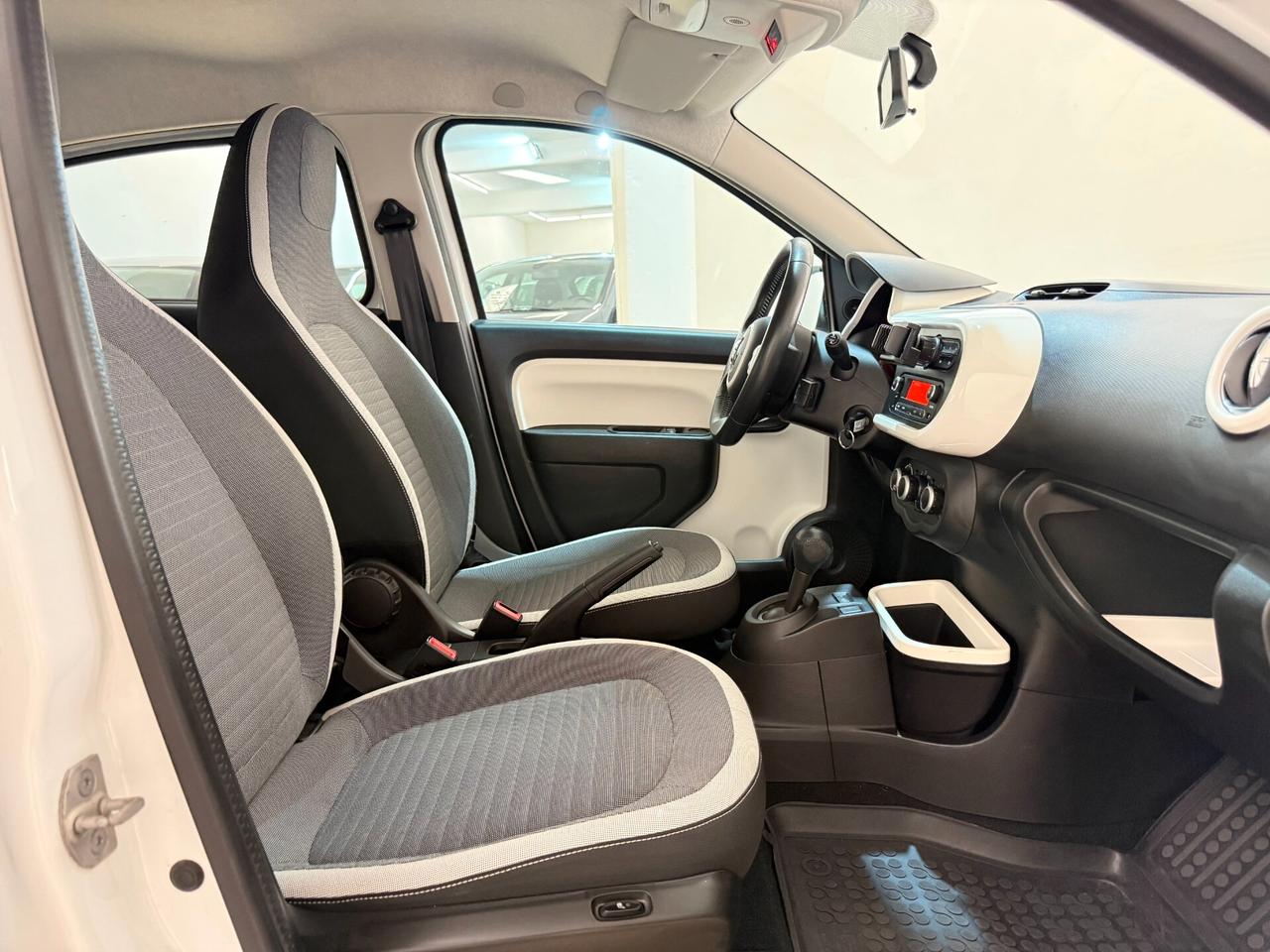 Renault Twingo SCe EDC Limited Intense