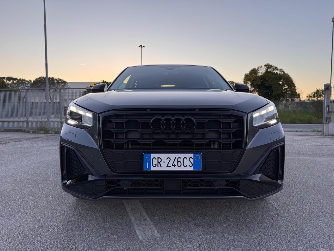 Audi Q2 30 TDI S tronic Identity Black