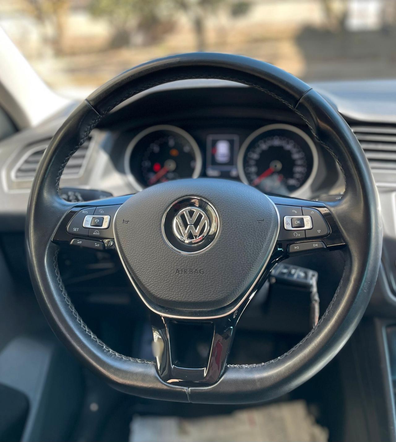 Volkswagen Tiguan 2.0 TDI SCR Business BlueMotion