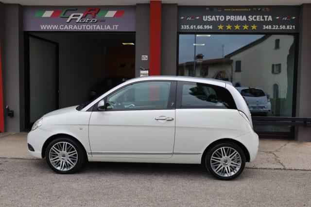 LANCIA Ypsilon 1.3 MJT 90CV Platino Automatica per NEOPATENTATI