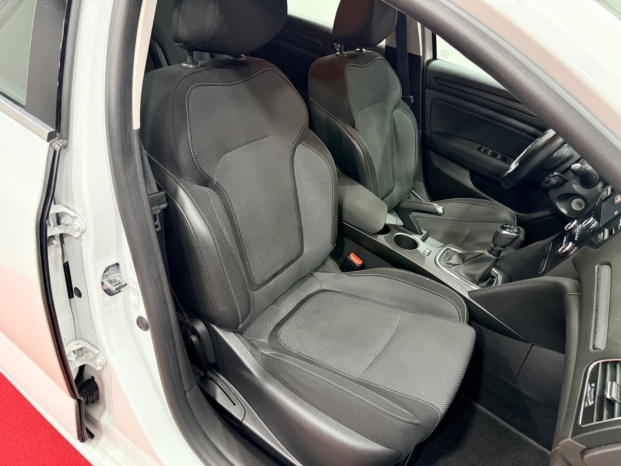 Renault Megane Mégane Sporter Blue dCi 115 CV Duel2