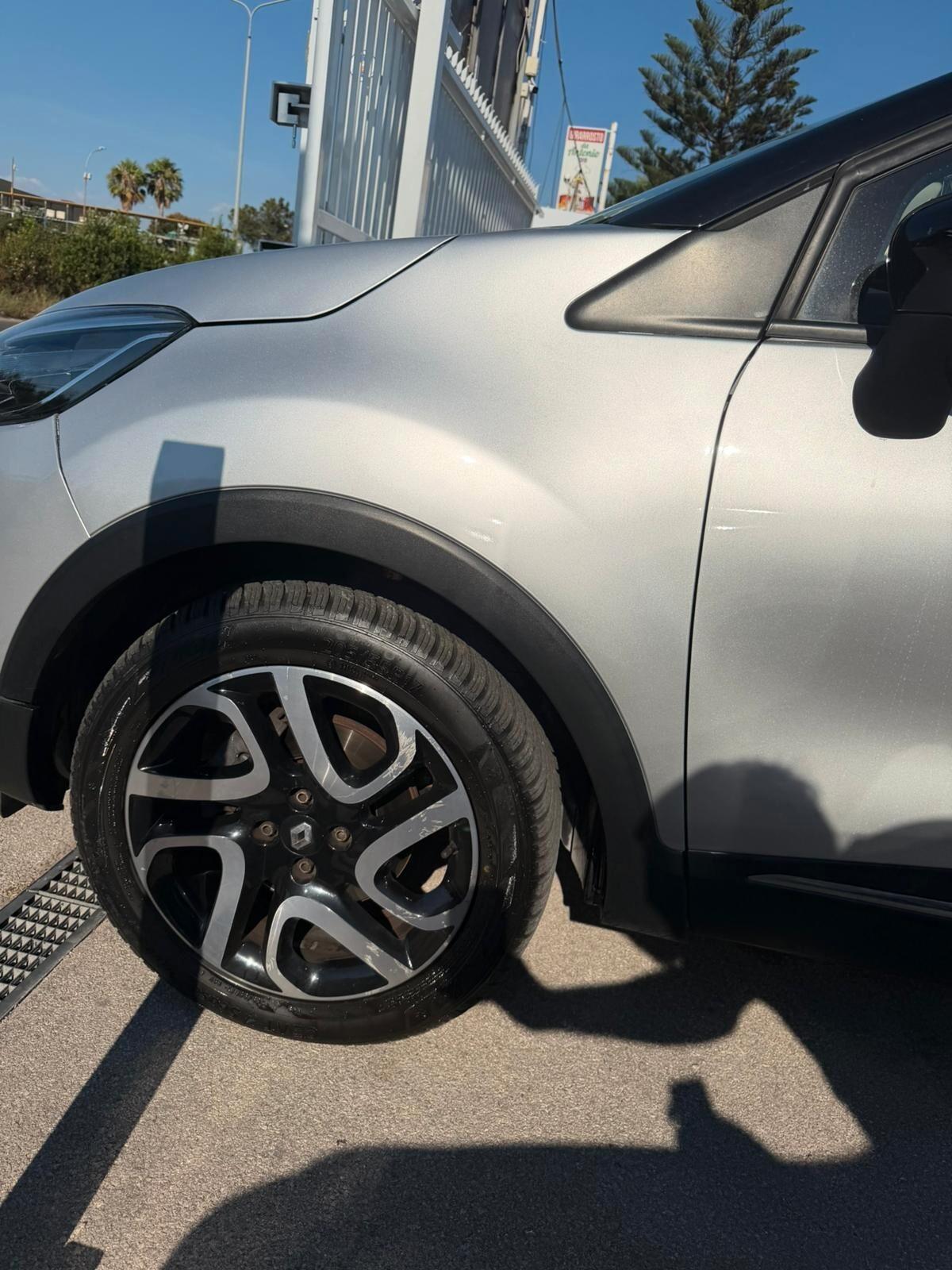 Renault Captur 1.5 dCi 890 CV AUTOMATICA