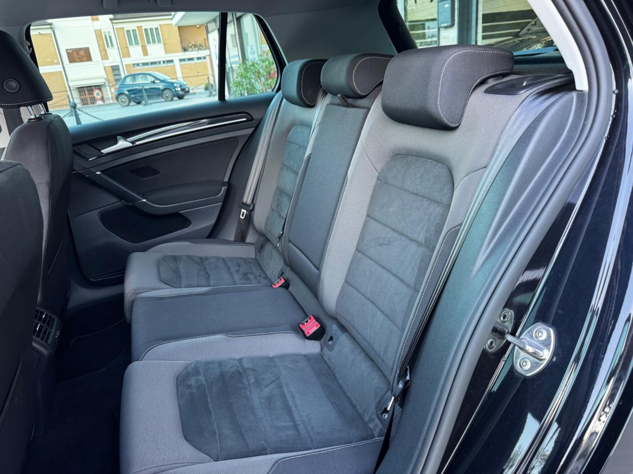 Volkswagen Golf 1.5 TGI DSG 5p. HIGHLINE BlueMotion Technology