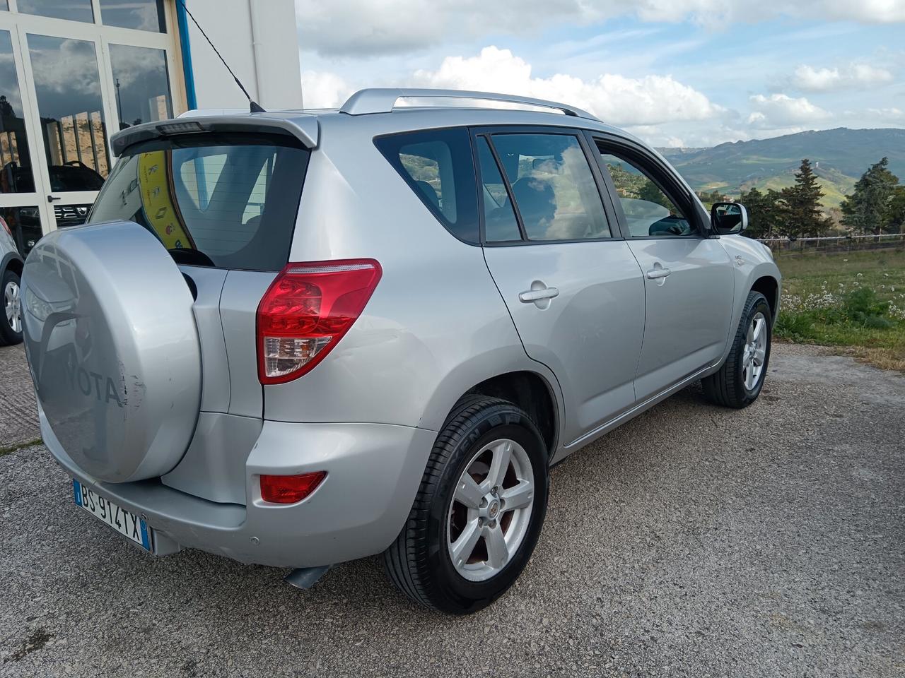 Toyota RAV 4 RAV4 2.2 D-4D 136 CV Sol