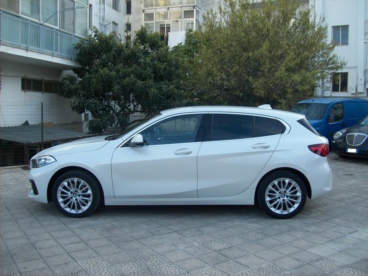 Bmw 116d 5p Steptronic Business Advantage