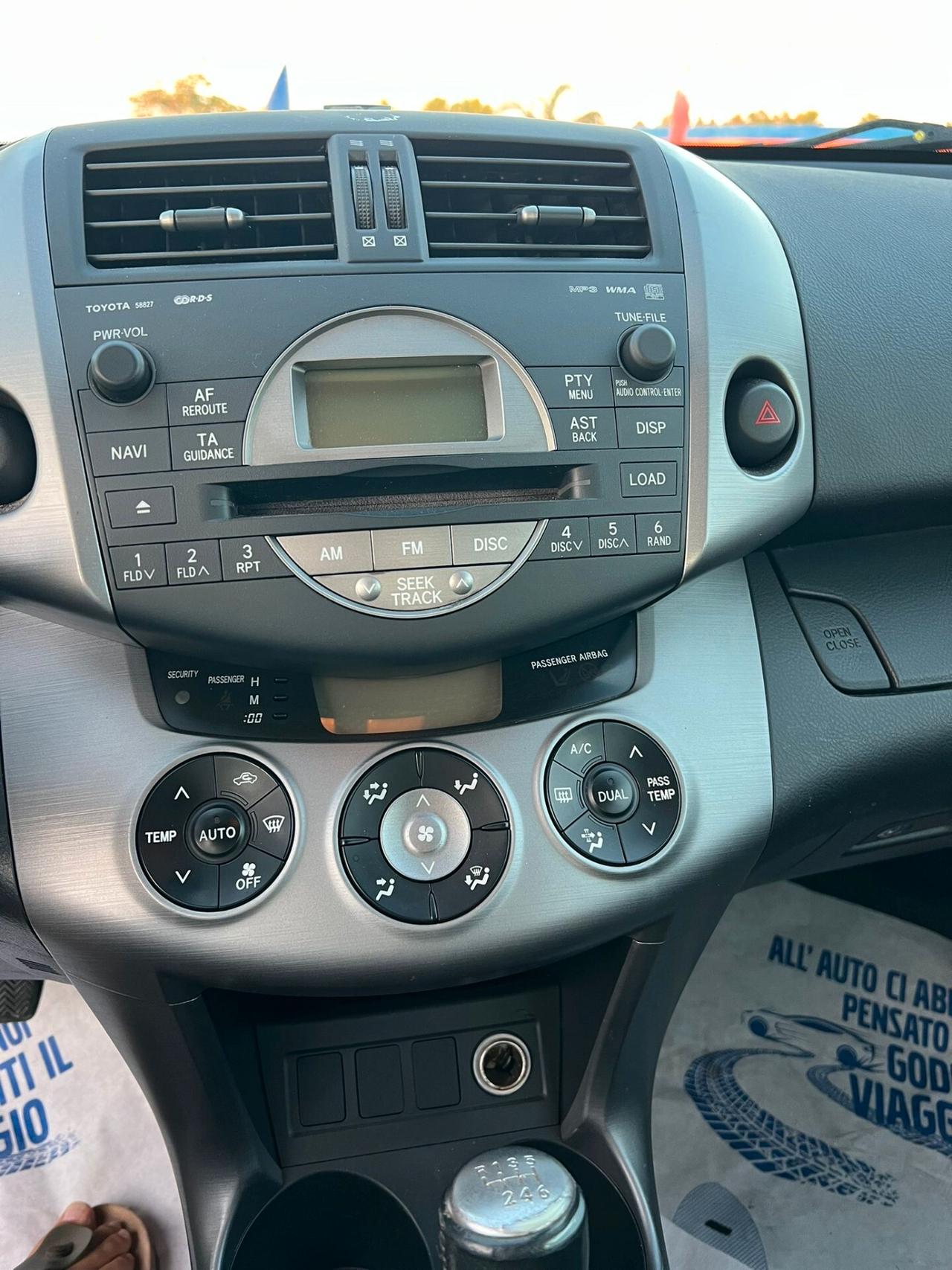 Toyota RAV 4 RAV4 2.2 D-4D 177 CV Luxury