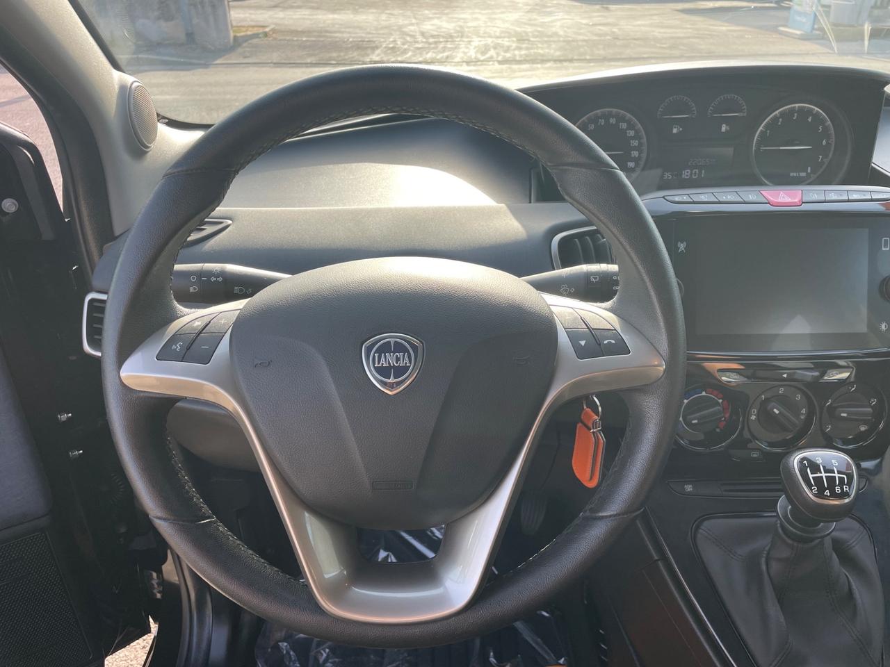 LANCIA YPSILON 1.0 HYBRID 70 (CV) 2022