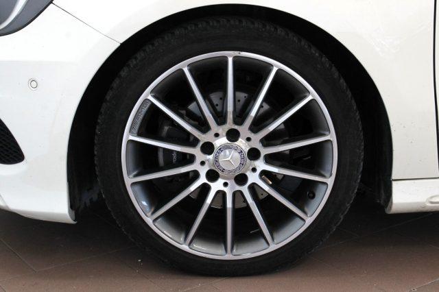 MERCEDES-BENZ A 200 d Automatic Premium PELLE/TELECAMERA