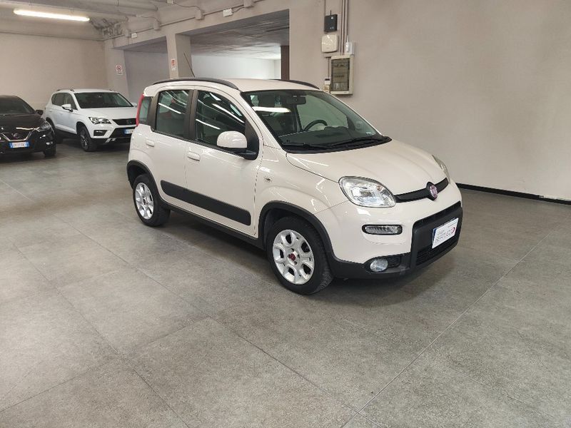 FIAT Panda 3�� serie 0.9 TwinAir Turbo Natural Power Trekking