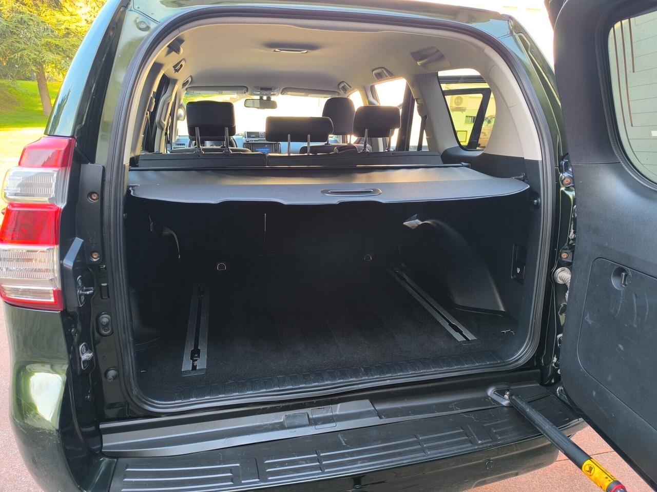 Toyota Land Cruiser 2.8 D4-D A/T 5 porte Lounge+