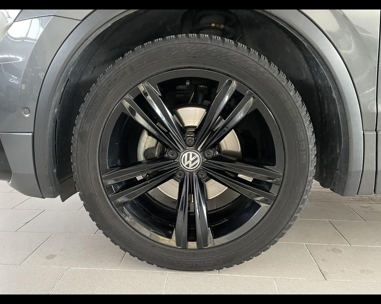 VOLKSWAGEN Tiguan 2ª serie - Tiguan 2.0 TDI SCR DSG 4MOTION Sport BMT