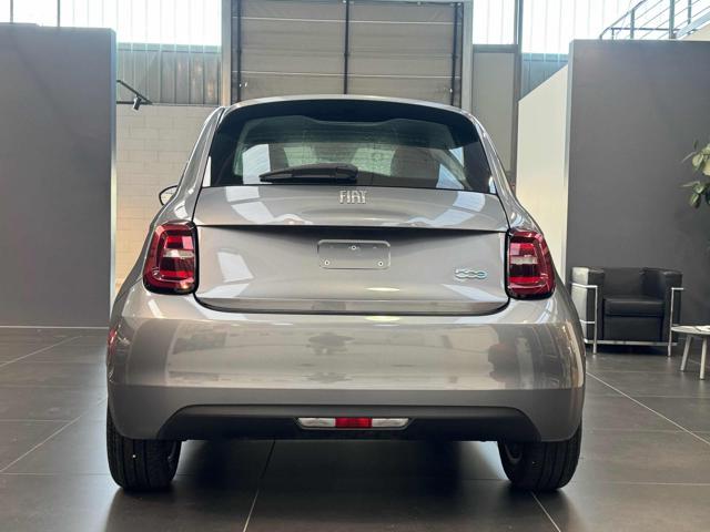 FIAT 500e Berlina 42 kWh km0 LONG RANGE