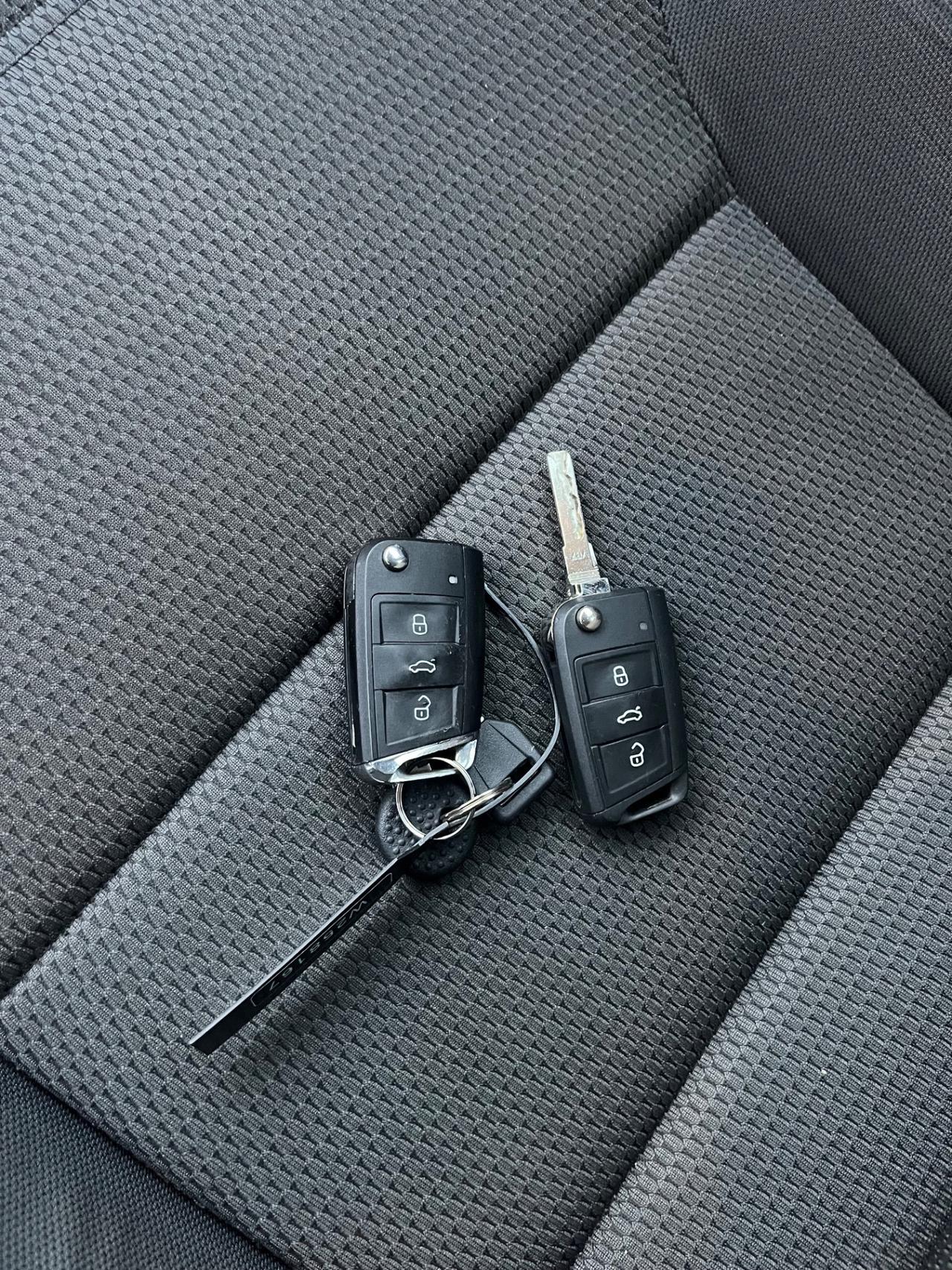 Volkswagen Golf VII/ 1.6TDI/110CV/neopatentati/Euro6B/unico proprietario/5Porte e 5Posti