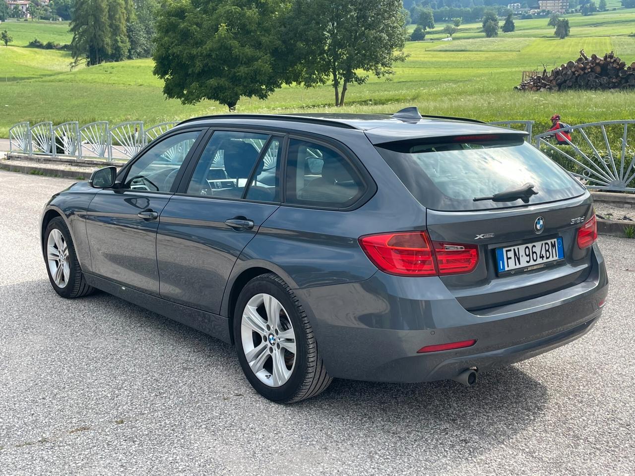 Bmw 318 xDrive Touring