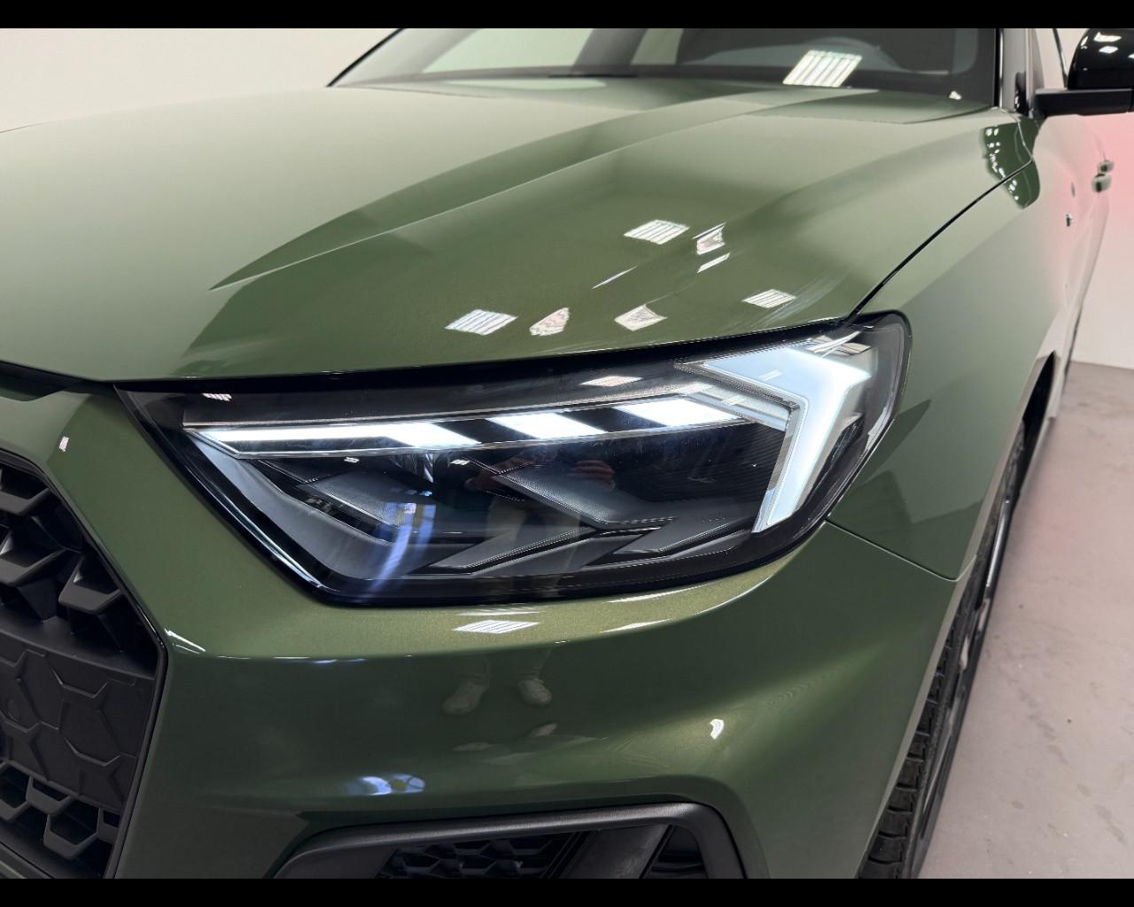 AUDI A1 SPORTBACK 30 TFSI S-TRONIC IDENTITY BLACK