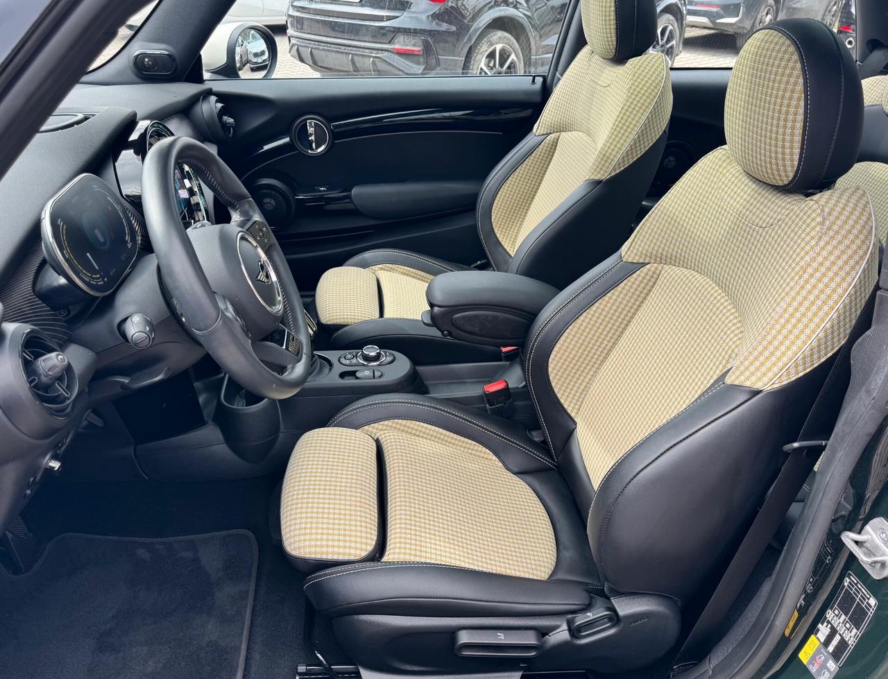 Mini Full Electric Cooper SE Resolute