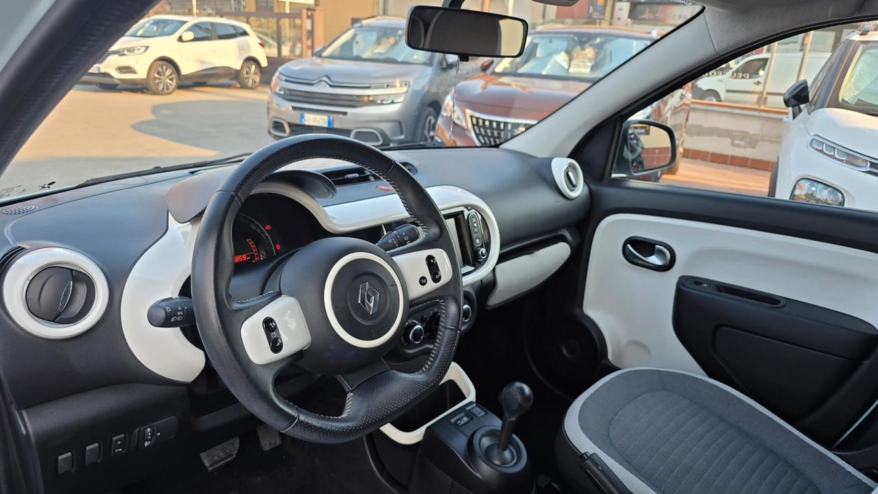Renault Twingo SCe EDC La Parisienne