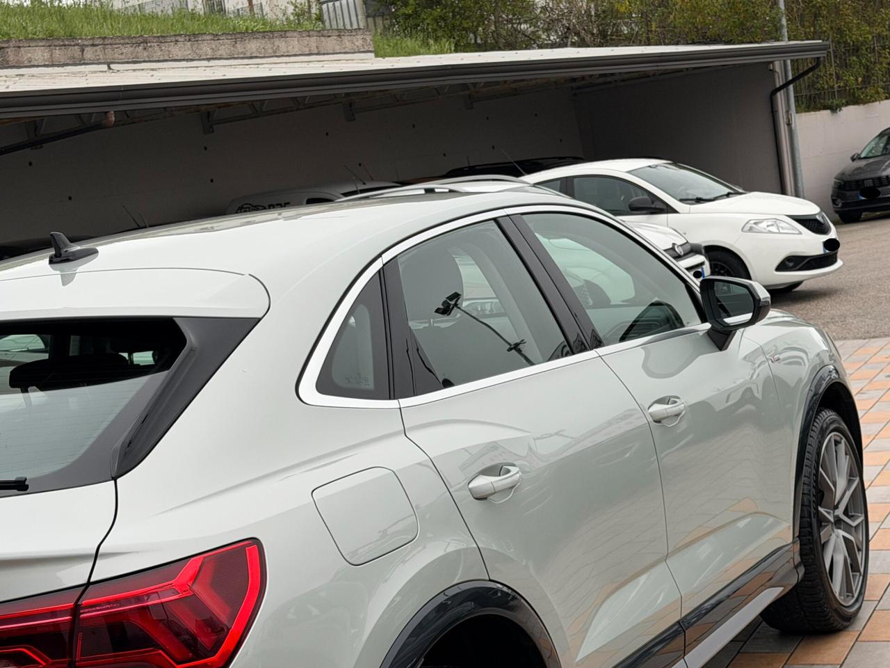 Audi Q3 SB 35 2.0 TDI 150 cv. S Tronic LINE EDITION