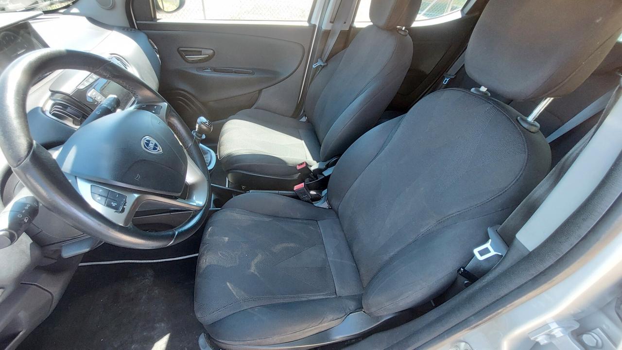 Lancia Ypsilon 1.2 69 CV 5 porte GPL Ecochic Gold