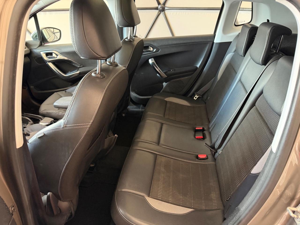 Peugeot 2008 PureTech Turbo 110 EAT6 S&S Allure