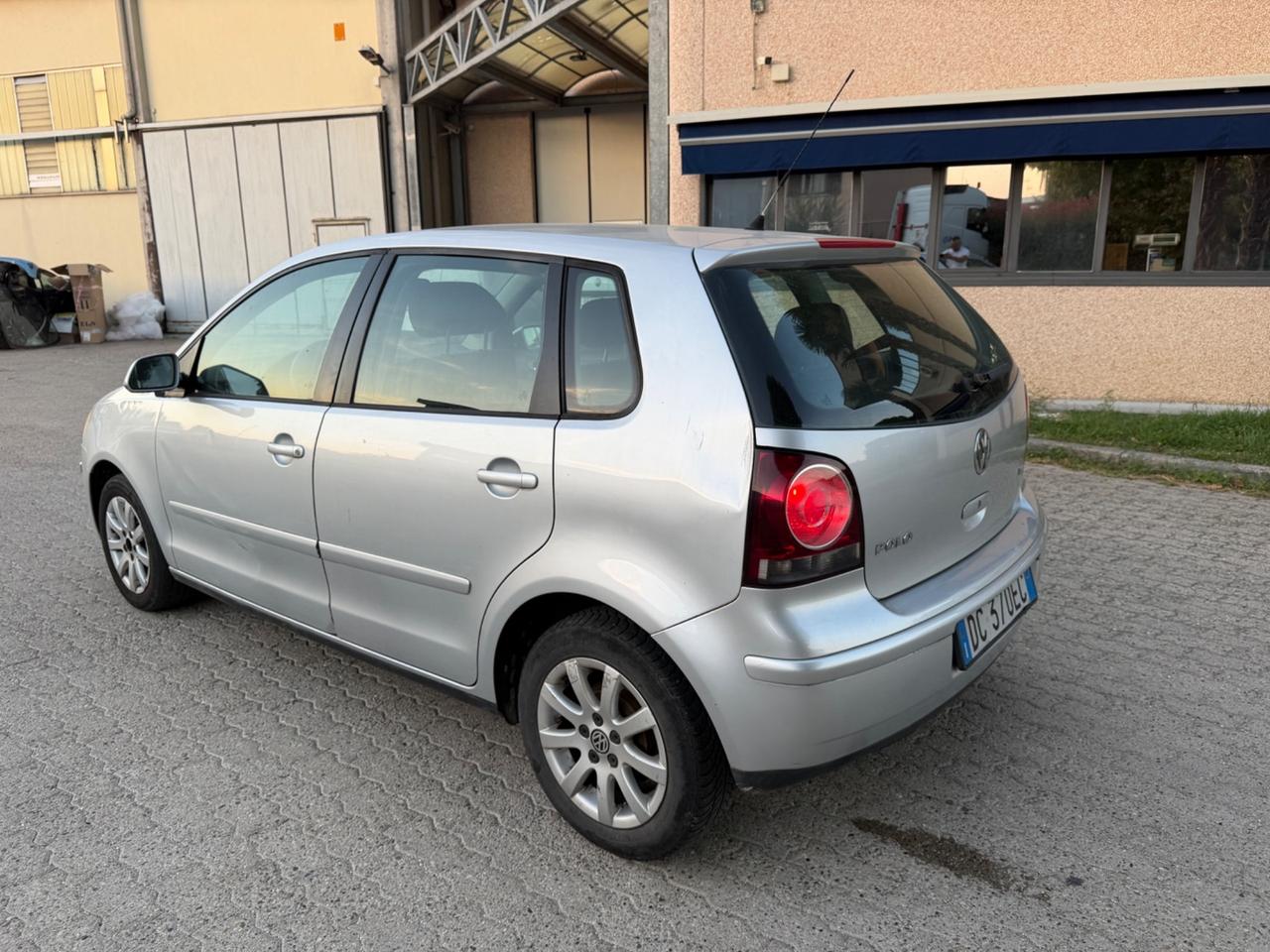 Volkswagen Polo 1.4 benzina 75CV 2006