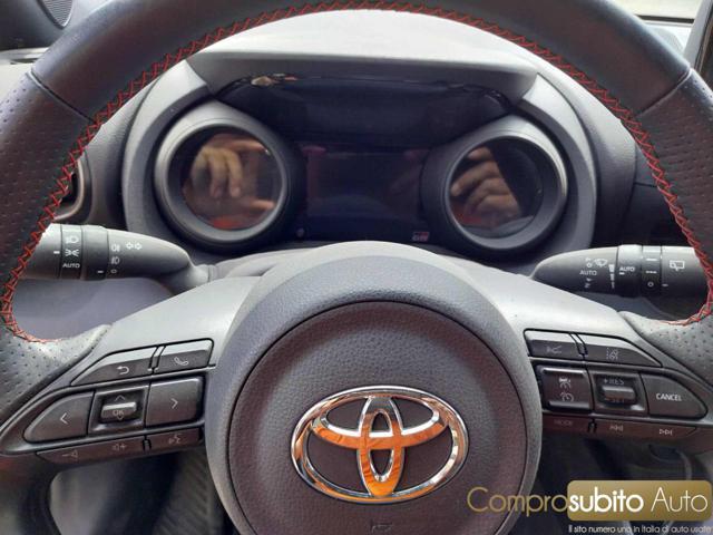 TOYOTA Yaris 1.5 Hybrid 5 porte GR Sport