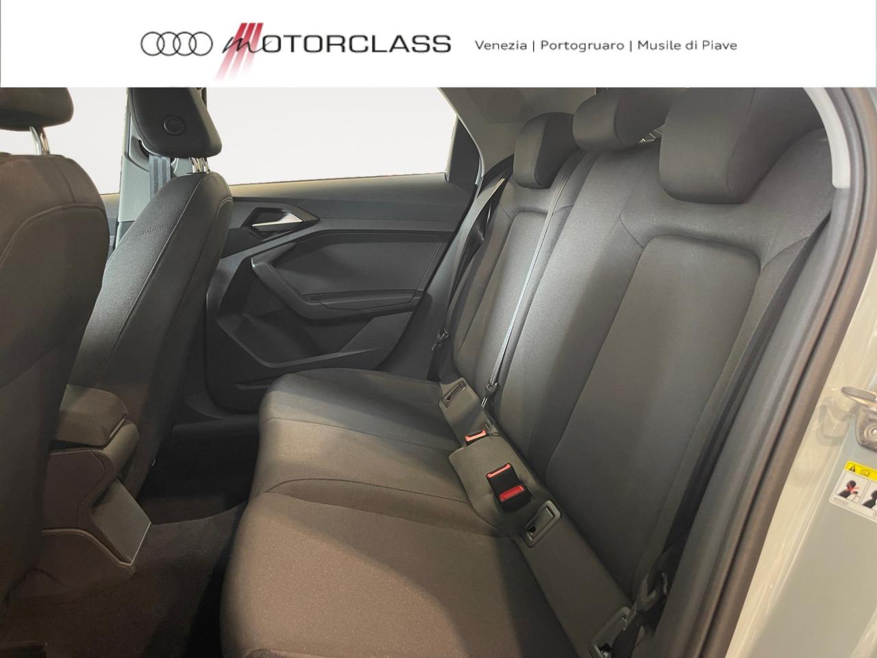 Audi A1 sportback 25 1.0 tfsi admired my20