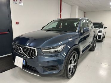 Volvo XC40 1.5 t3 Momentum 163cv auto my21