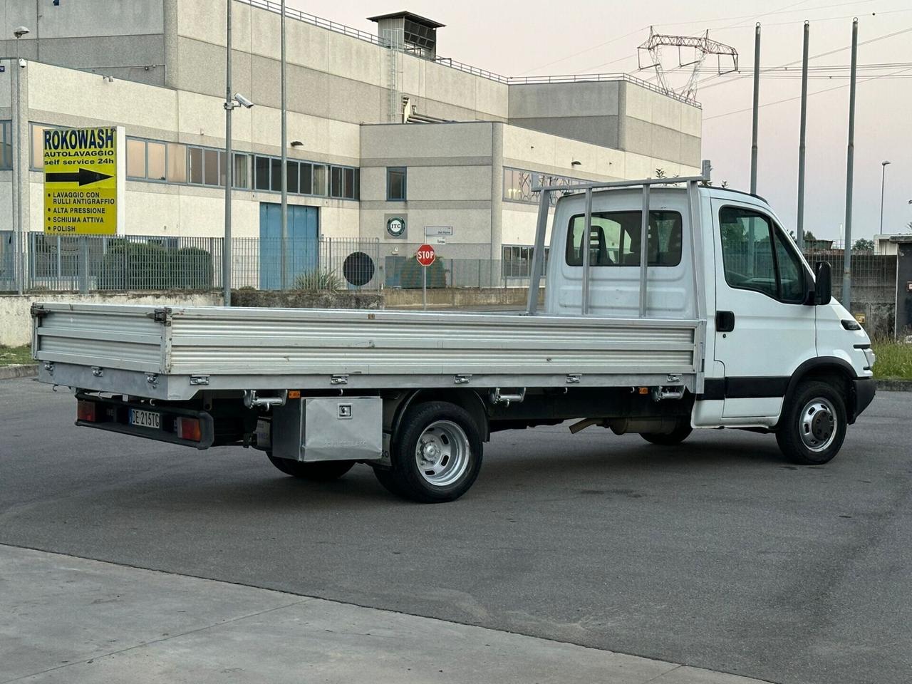 Iveco Daily modello 35c17 con cassone