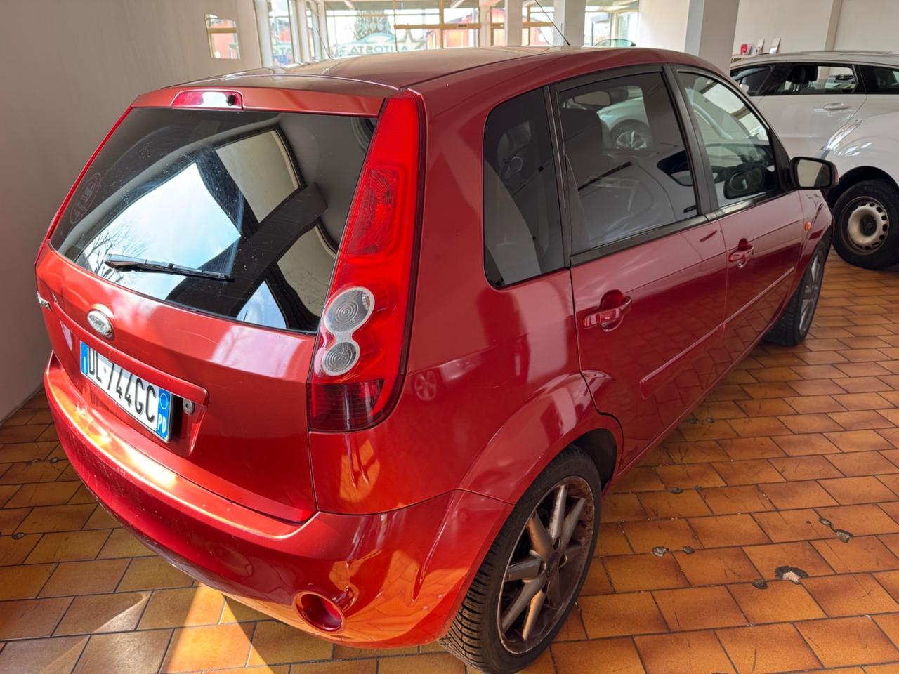 Ford Fiesta 1.2 BENZINA OK NEOPATENTATI