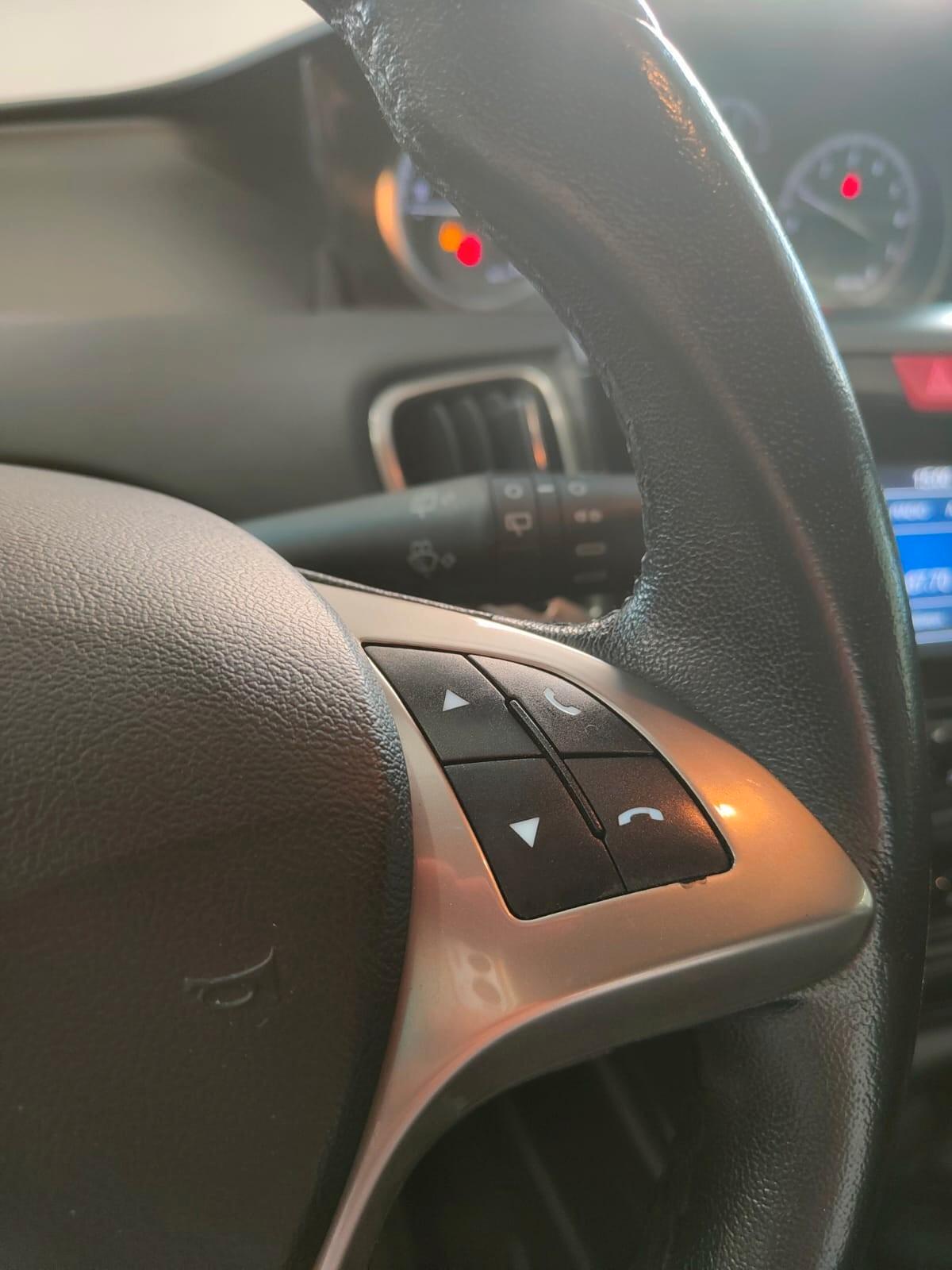 Lancia Ypsilon 1.2 69 CV 5 porte GPL Platinum