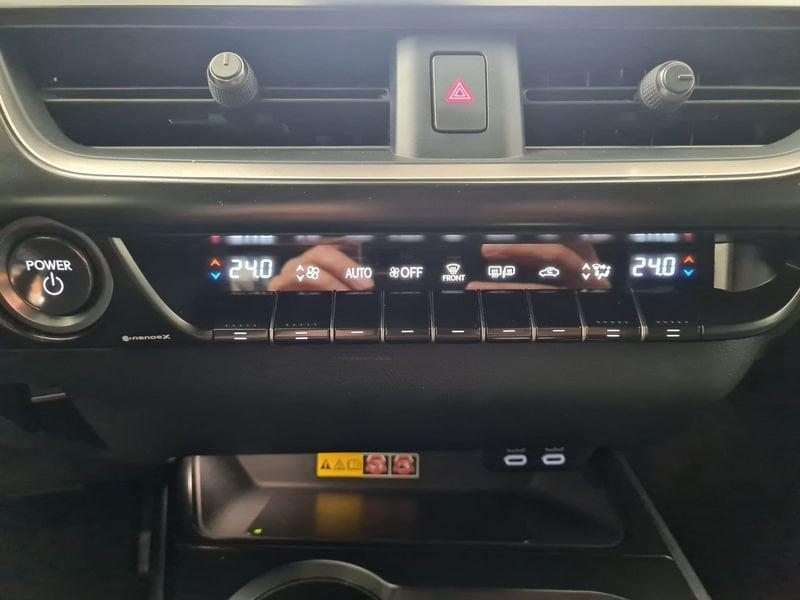 Lexus UX UX 250 Hybrid Urban
