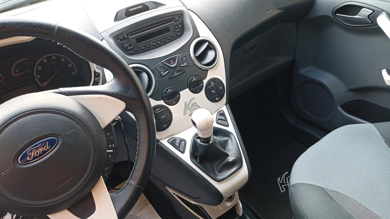 Ford Ka 1.2 8V 69 CV Black&White Edition