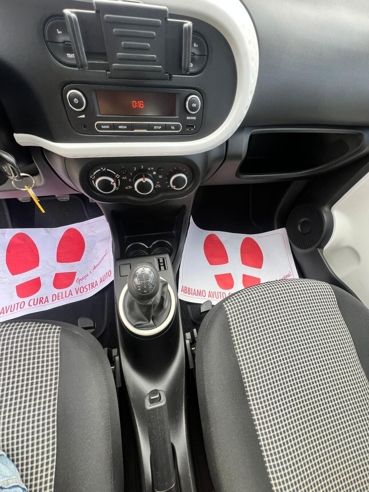 Renault Twingo benzina euro 6b neo patentati