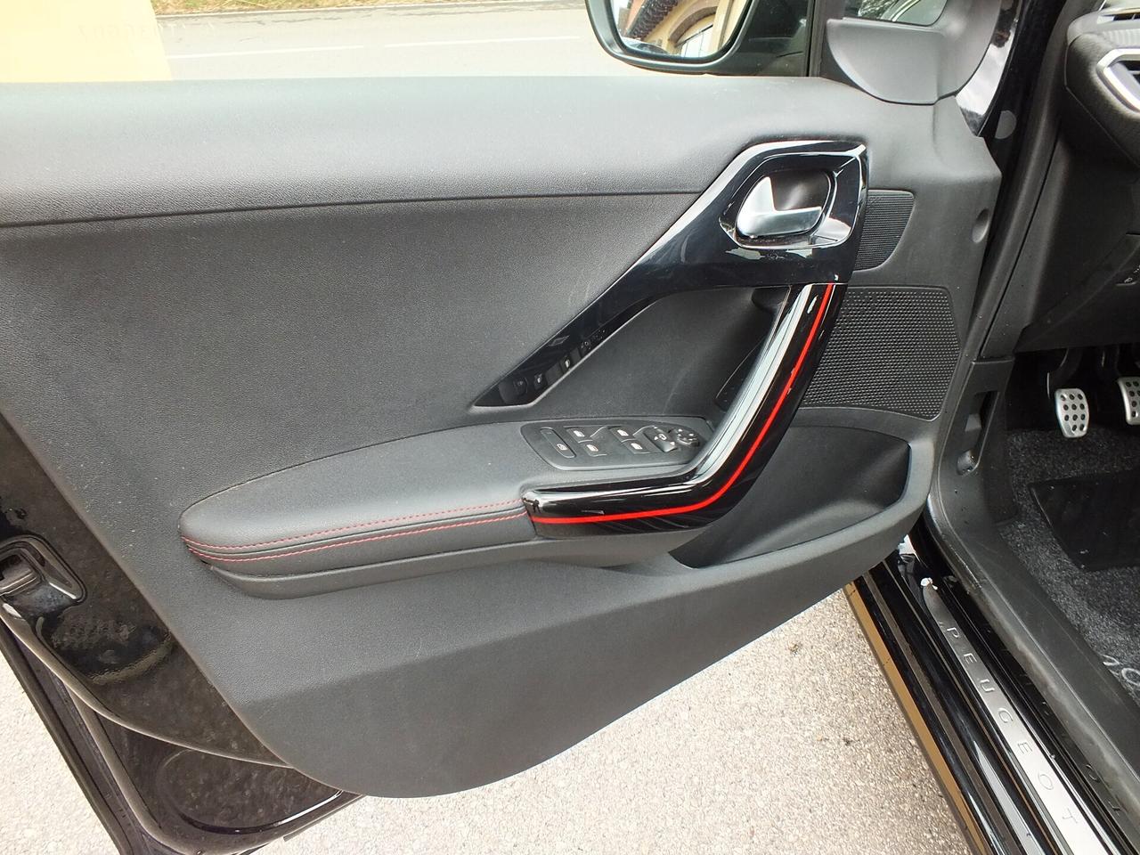 PEUGEOT 208 TURBO 110CV GT-LINE