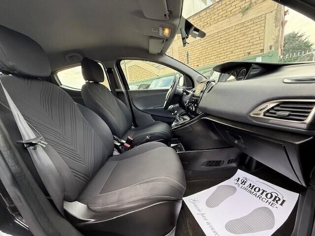 Lancia Ypsilon S&S Hybrid Ecochic Gold