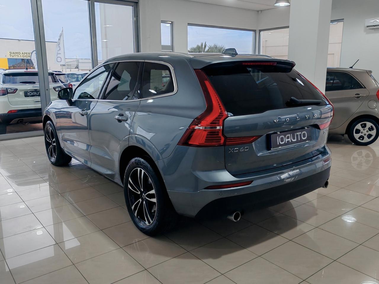 Volvo XC60 2.0d (B4) AWD 197cv Momentum Pro 2021