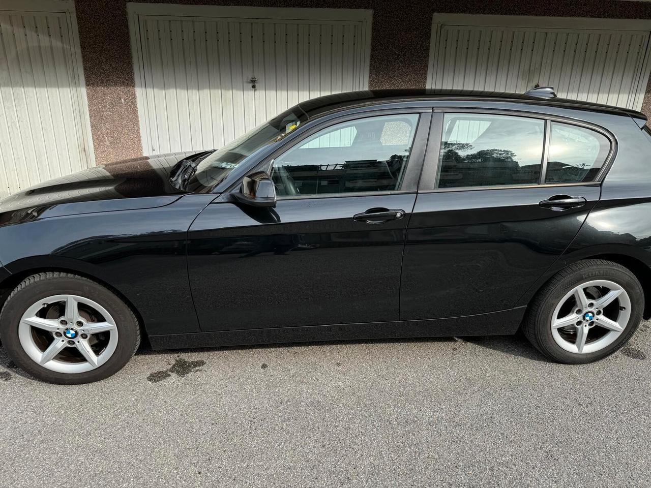 Bmw 116 116d 5p. Advantage