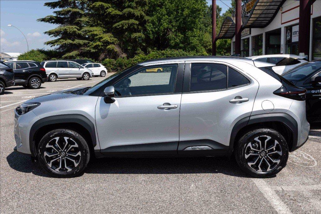 TOYOTA Yaris Cross 1.5h Trend fwd 130cv e-cvt del 2025