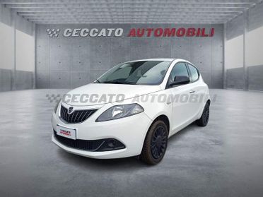 Lancia Ypsilon Ypsilon 1.0 firefly hybrid Silver s&s 70cv 5p.ti